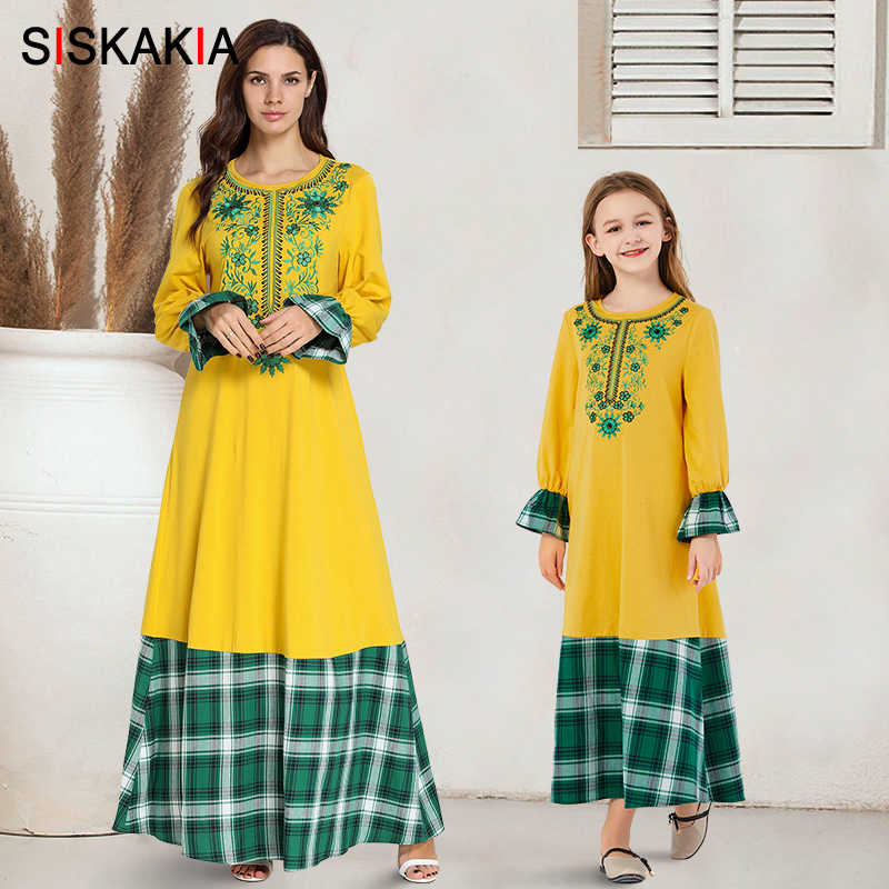 Muslim Casual Long Dress New Fashion Family Look Clothes Mom and Big Girls Full Sleeve Dresses Yellow Plaid Patchwork Embroidery