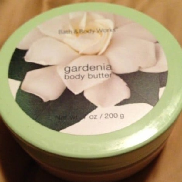 Bath & Body Works Gardenia Pleasures Collection Creamy Body Wash 8 oz