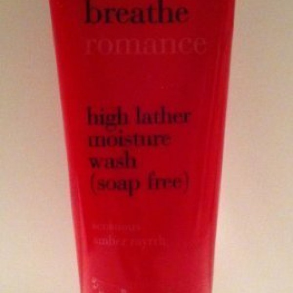 Bath & Body Works Breathe Romance High Lather Moisture Wash 6.7 fl oz