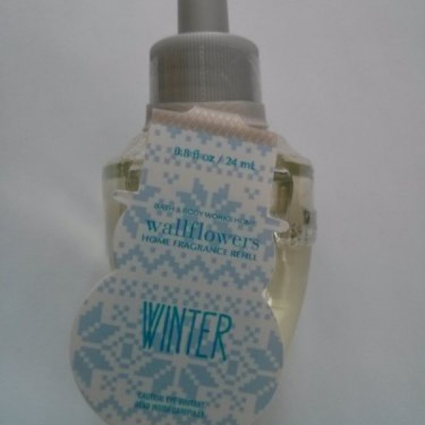 Bath & Body Works Winter Wallflowers Home Fragrance Refill by Bath & Body Works