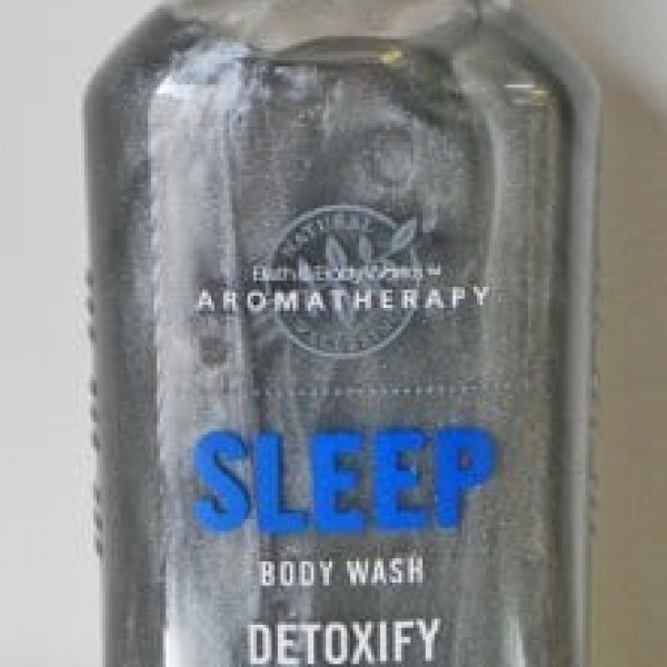 Bath & Body Works Aromatherapy Sleep Detoxify Black Chamomile Body Wash 10 fl oz/ 295 ml