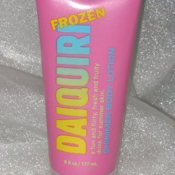 Bath & Body Works Frozen Daiquiri Temptations Shimmer Lotion 6 fl oz /  177 ml