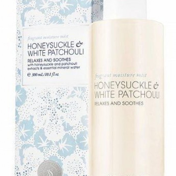 Victoria Secret Naturally Honeysuckle & White Patchouli Fragrant Moisture 10.1 fl oz/ 300 ml